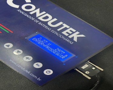 Analisador Condutek de baterias estacionárias